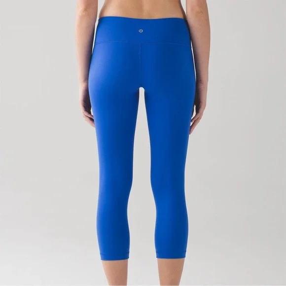 Rare blue Lululemon Wunder Under Crop III (21")Cerulean Blue - Picture 2 of 4